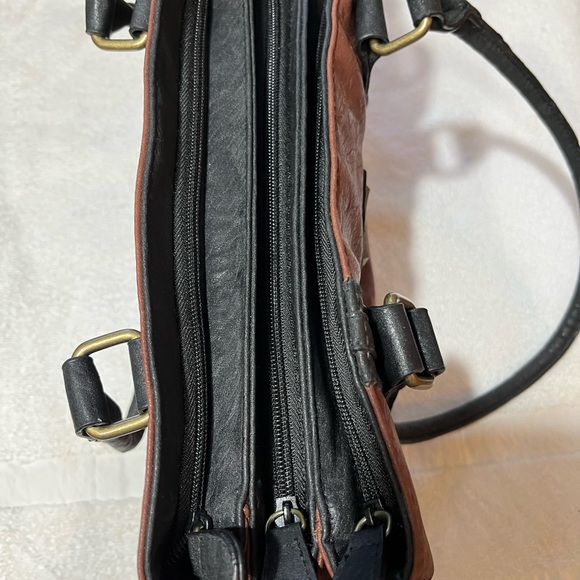 Natural Reflections leather bag - Picture 8 of 9